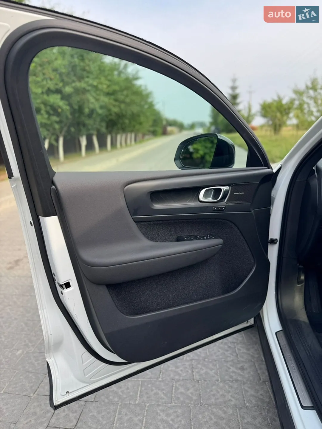 2022 Volvo C40 - мініатюра 9