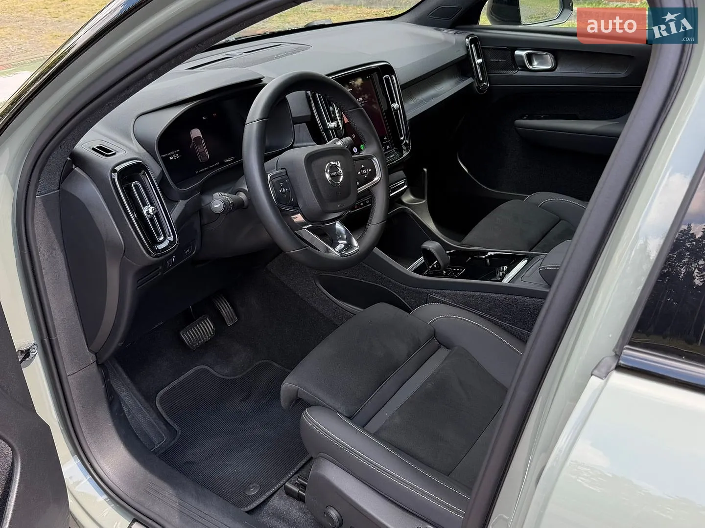 2022 Volvo C40 - мініатюра 25