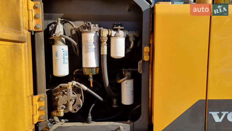 Гусеничный экскаватор Volvo EC 140EL 2017 в Одессе