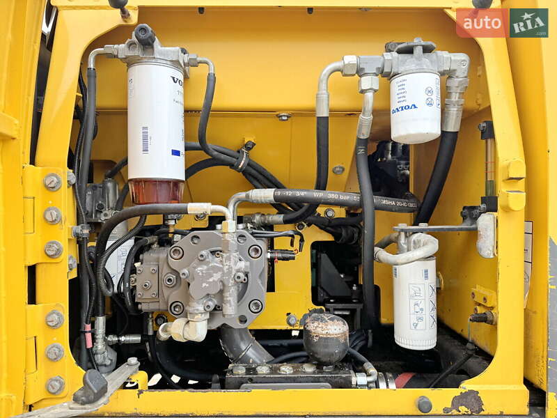 Гусеничный экскаватор Volvo EC 160CNL 2013 в Киеве