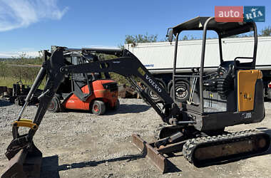 Миниэкскаватор Volvo EC 200D 2016 в 