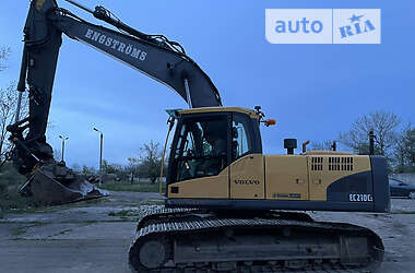 Гусеничный экскаватор Volvo EC 210CL 2011 в Калуше