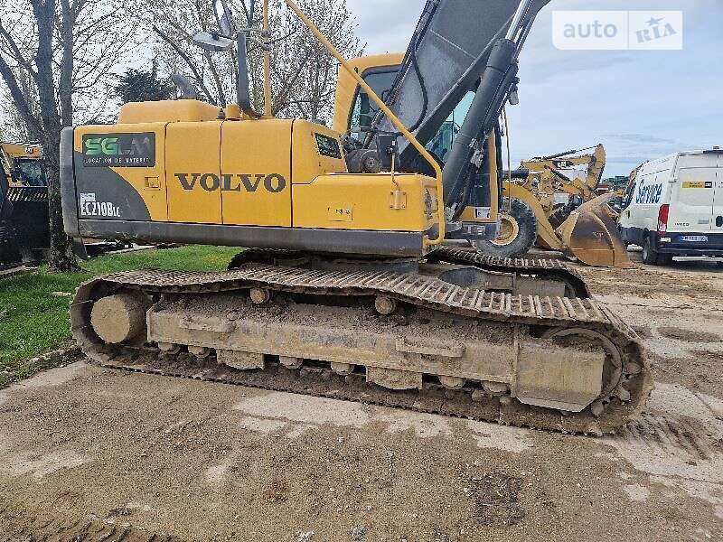 Гусеничный экскаватор Volvo EC 210CL 2015 в Киеве