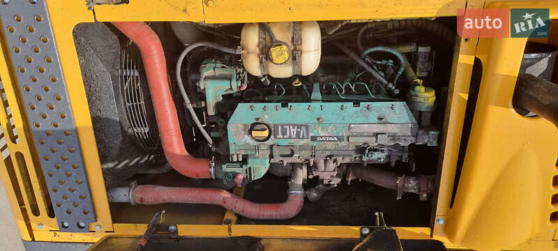 Гусеничный экскаватор Volvo EC 210CL 2010 в Николаеве