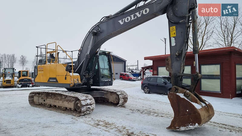 Гусеничний екскаватор Volvo EC 220D 2016 в Одесі