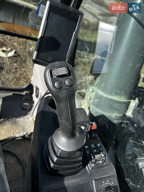 Гусеничний екскаватор Volvo EC 220DL 2018 в Києві фото 48 Гусеничний екскаватор Volvo EC 220DL 2018 в Києві