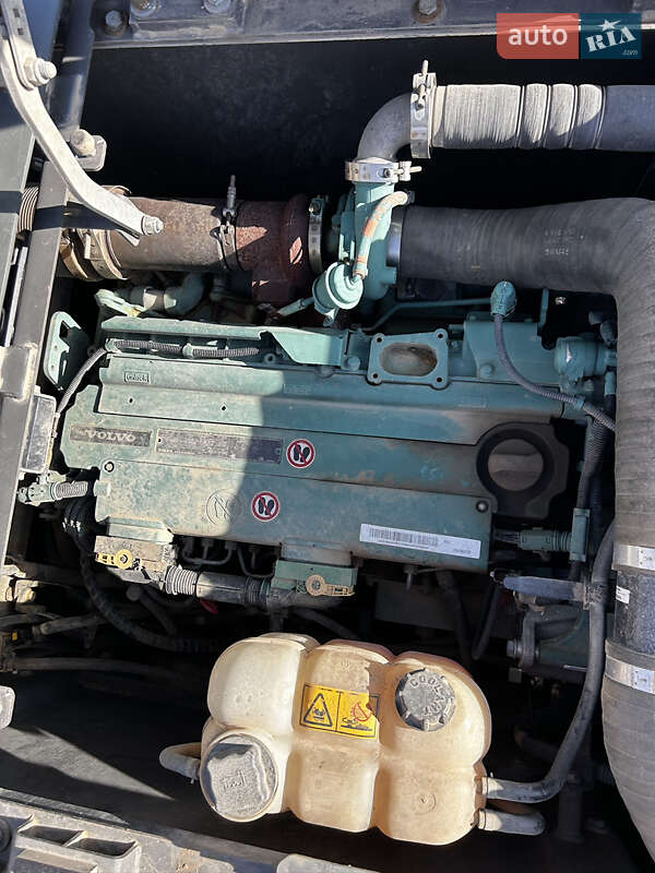 Гусеничний екскаватор Volvo EC 220DL 2018 в Києві фото 56 Гусеничний екскаватор Volvo EC 220DL 2018 в Києві