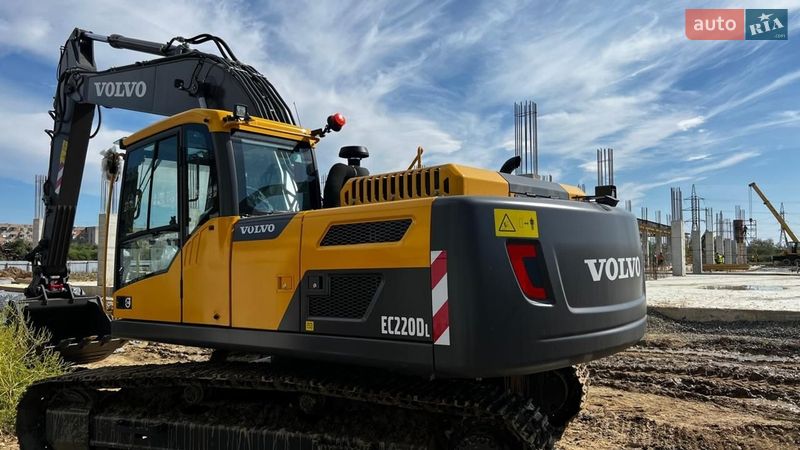 Гусеничный экскаватор Volvo EC 220DL 2023 в Ужгороде