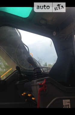 Гусеничный экскаватор Volvo EC 240 BNLC 2007 в 