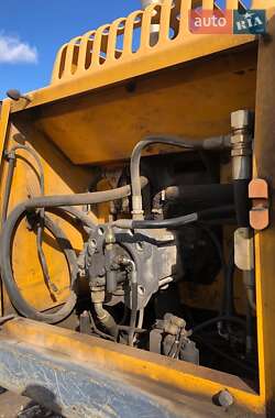 Гусеничный экскаватор Volvo EC 240 BNLC 2007 в 
