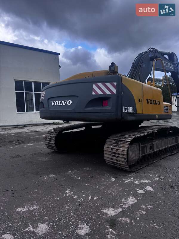 Гусеничный экскаватор Volvo EC 240 BNLC 2007 в Ивано-Франковске