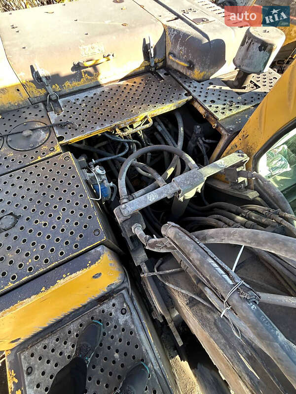 Гусеничный экскаватор Volvo EC 240 BNLC 2004 в Каменском