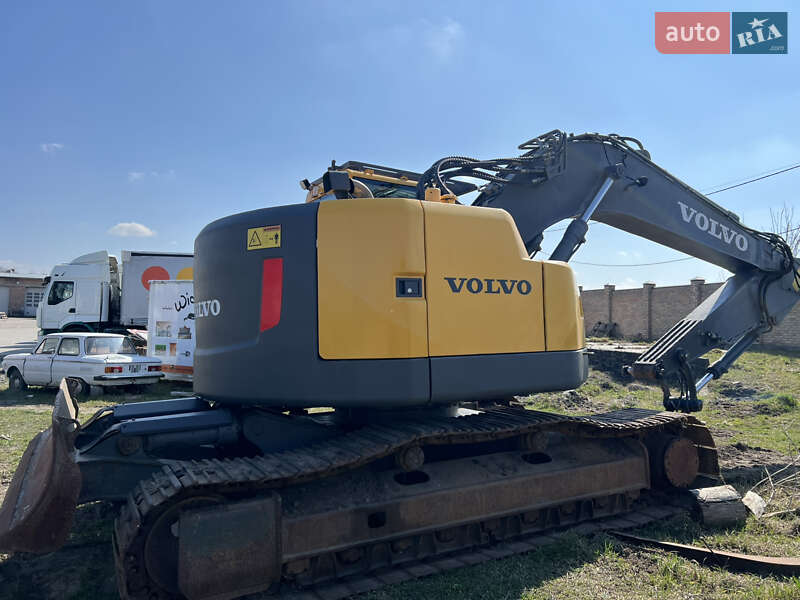 Гусеничний екскаватор Volvo EC 240CL 2008 в Луцьку