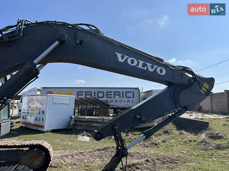 Гусеничний екскаватор Volvo EC 240CL 2008 в Луцьку