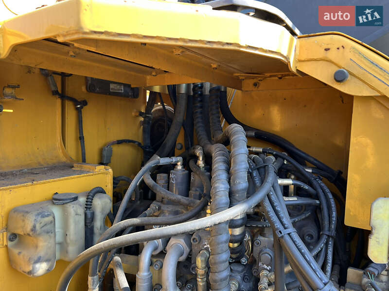 Гусеничний екскаватор Volvo EC 240CL 2008 в Луцьку
