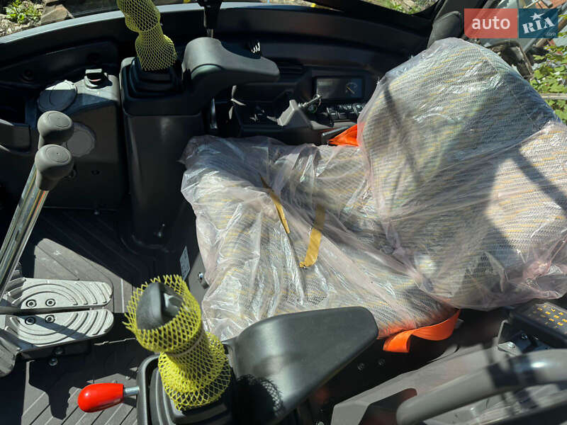 Миниэкскаватор Volvo EC 27D 2025 в Болехове фото 25 Миниэкскаватор Volvo EC 27D 2025 в Болехове