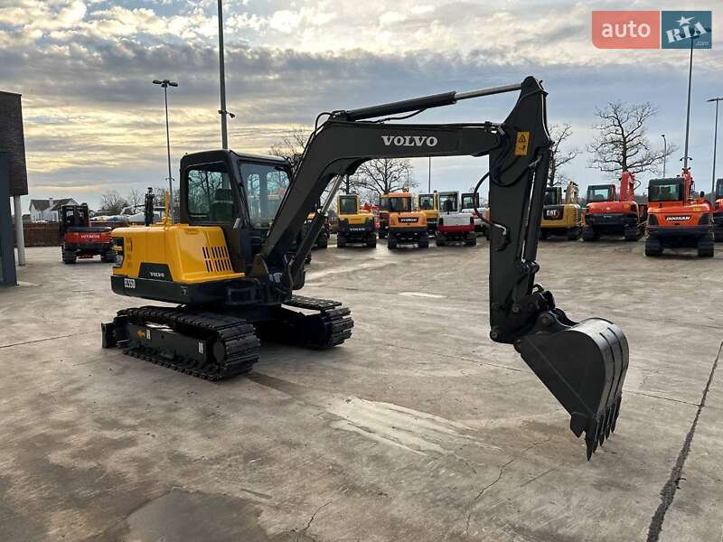 Гусеничный экскаватор Volvo EC 55D 2017 в Ровно