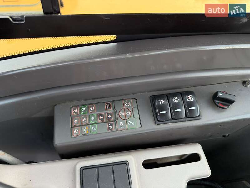 Миниэкскаватор Volvo ECR 50D 2016 в Ужгороде фото 16 Миниэкскаватор Volvo ECR 50D 2016 в Ужгороде