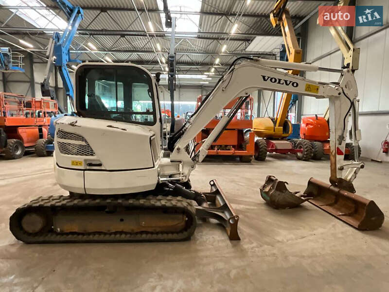 Міні-екскаватор Volvo ECR 58D 2015 в Дубні
