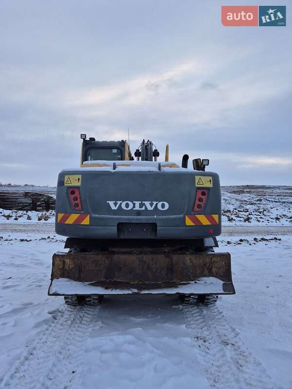 Колесный экскаватор Volvo EW 145B 2014 в Вольногорске