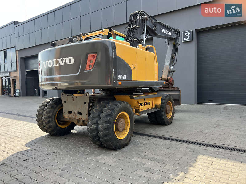 Колесный экскаватор Volvo EW 160 2010 в Ровно