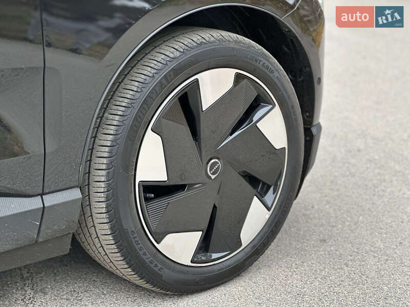 Внедорожник / Кроссовер Volvo EX30 2024 в Днепре