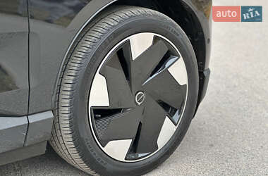 Внедорожник / Кроссовер Volvo EX30 2024 в 