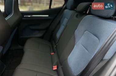 Внедорожник / Кроссовер Volvo EX30 2024 в 