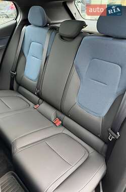 Внедорожник / Кроссовер Volvo EX30 2023 в 