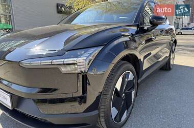 Внедорожник / Кроссовер Volvo EX30 2023 в 