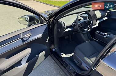 Внедорожник / Кроссовер Volvo EX30 2023 в 