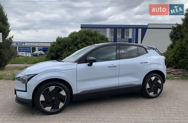 Позашляховик / Кросовер Volvo EX30 2024 в 