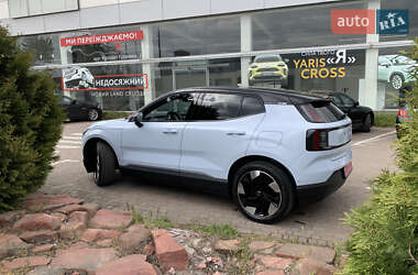 Позашляховик / Кросовер Volvo EX30 2024 в 
