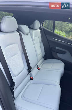 Внедорожник / Кроссовер Volvo EX30 2024 в 