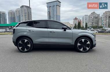 Внедорожник / Кроссовер Volvo EX30 2024 в 