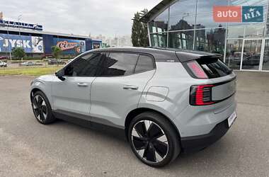 Внедорожник / Кроссовер Volvo EX30 2024 в 