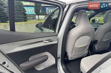 Внедорожник / Кроссовер Volvo EX30 2024 в 