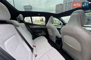 Внедорожник / Кроссовер Volvo EX30 2024 в 