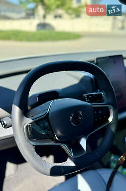 Внедорожник / Кроссовер Volvo EX30 2024 в 