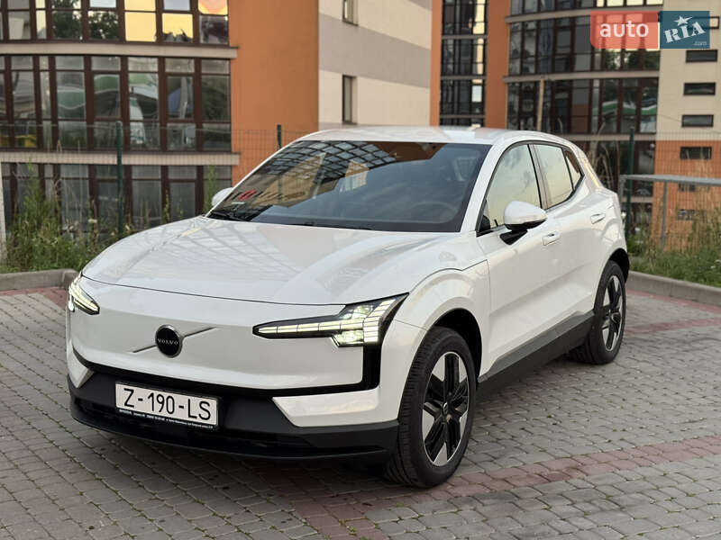 Внедорожник / Кроссовер Volvo EX30 2024 в 