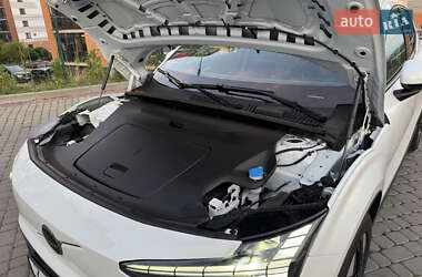 Внедорожник / Кроссовер Volvo EX30 2024 в 