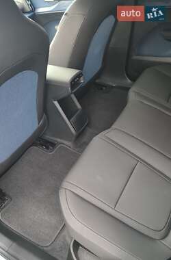 Внедорожник / Кроссовер Volvo EX30 2024 в 