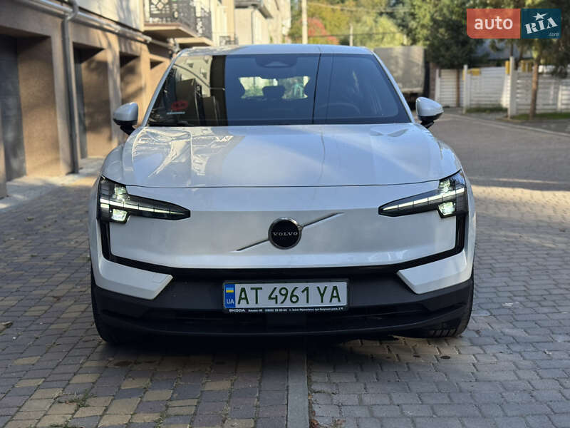 Внедорожник / Кроссовер Volvo EX30 2024 в Ивано-Франковске