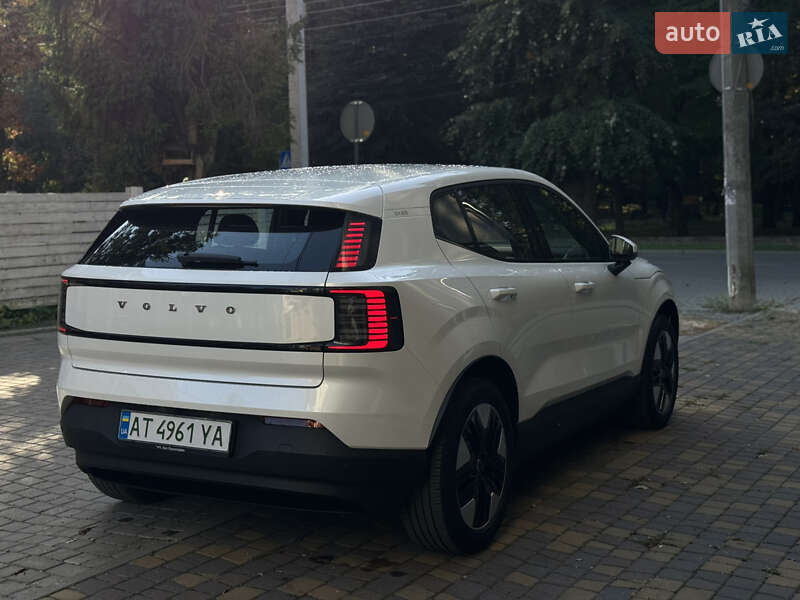 Внедорожник / Кроссовер Volvo EX30 2024 в Ивано-Франковске