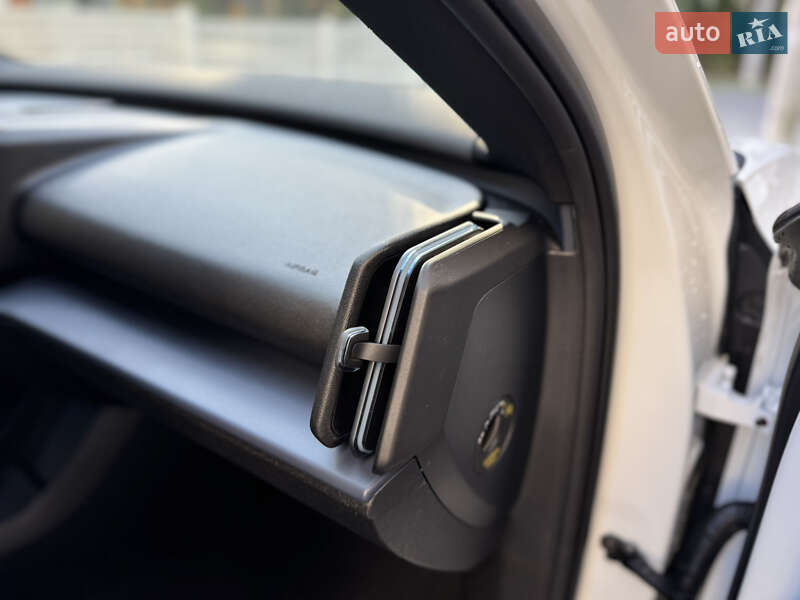 Внедорожник / Кроссовер Volvo EX30 2024 в Ивано-Франковске