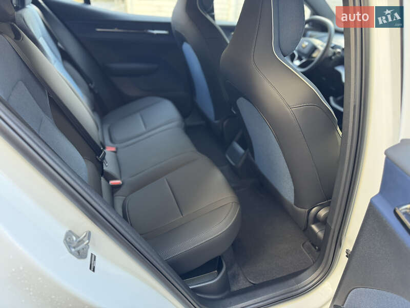 Внедорожник / Кроссовер Volvo EX30 2024 в Ивано-Франковске