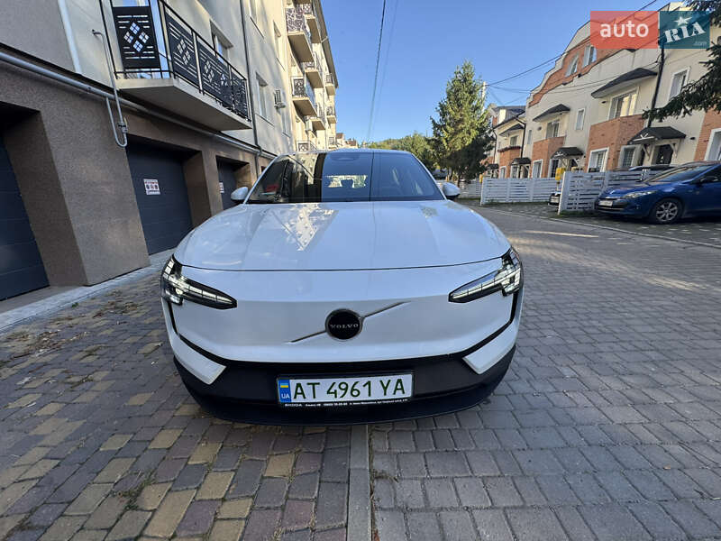Внедорожник / Кроссовер Volvo EX30 2024 в Ивано-Франковске
