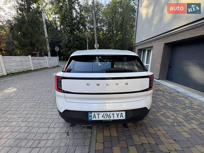 Внедорожник / Кроссовер Volvo EX30 2024 в Ивано-Франковске