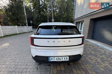 Внедорожник / Кроссовер Volvo EX30 2024 в 