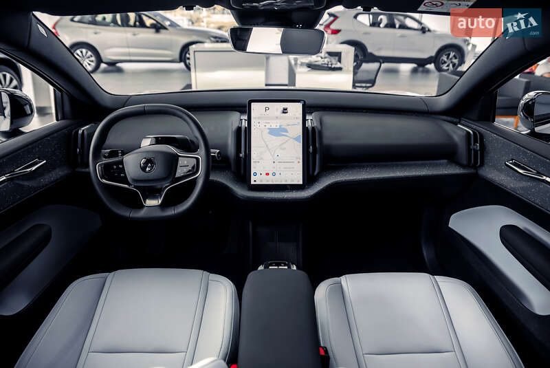 Внедорожник / Кроссовер Volvo EX30 2024 в Харькове
